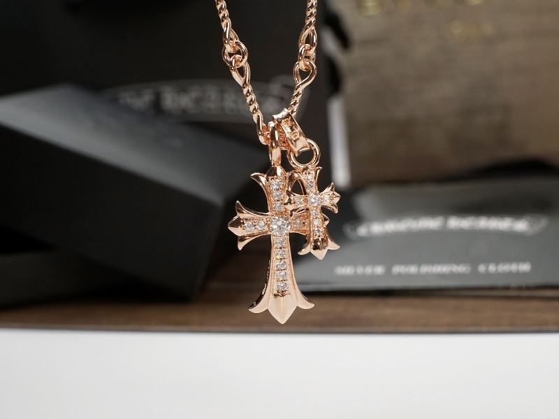 Ch*0me He**ts necklaces